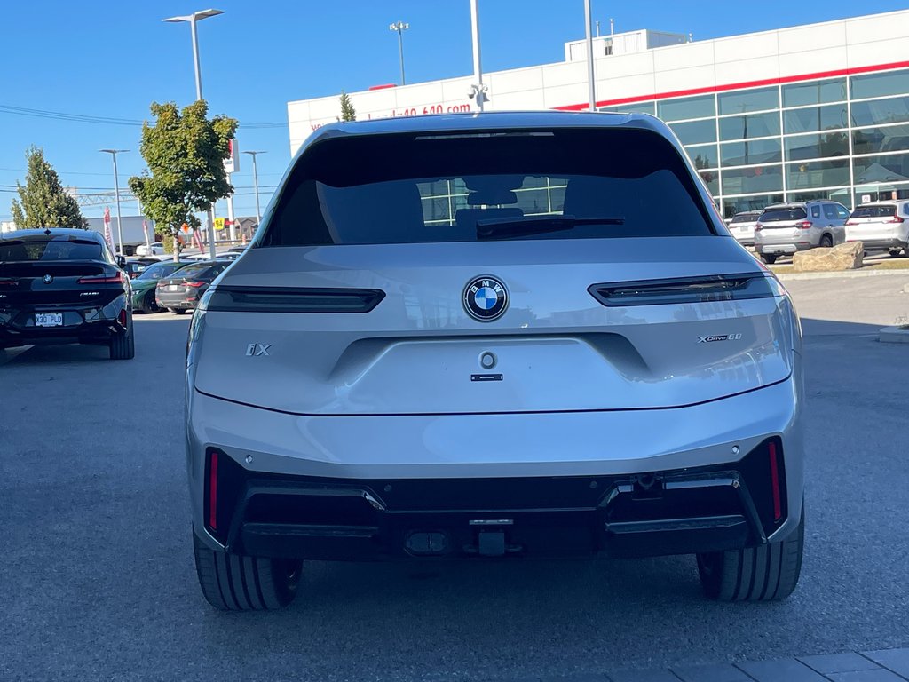 BMW IX XDrive60 2026 à Terrebonne, Québec - 4 - w1024h768px