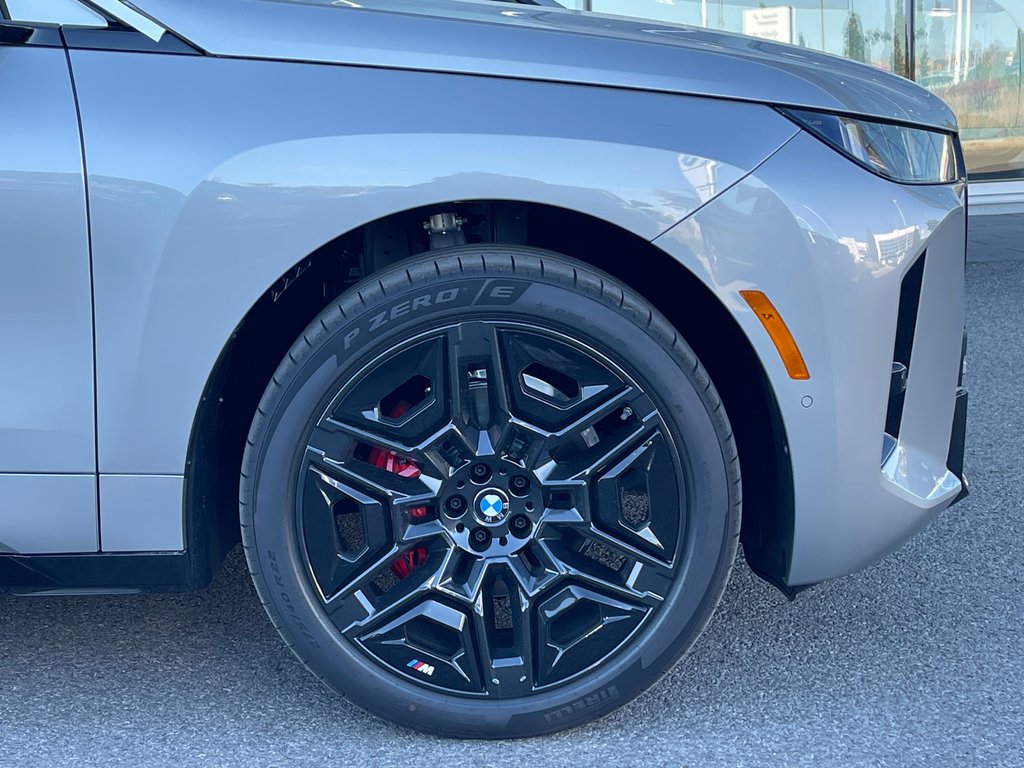 BMW IX XDrive60 2026 à Terrebonne, Québec - 6 - w1024h768px