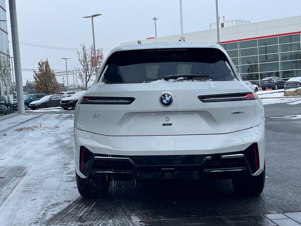 2026 BMW iX xDrive60 in Terrebonne, Quebec - 5 - w1024h768px