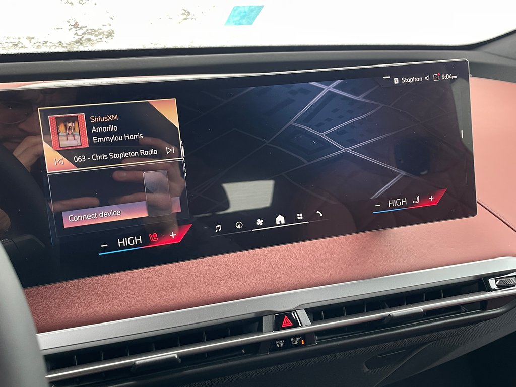 2026 BMW iX xDrive60 in Terrebonne, Quebec - 15 - w1024h768px