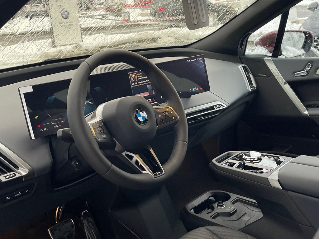 2026 BMW iX xDrive60 in Terrebonne, Quebec - 9 - w1024h768px