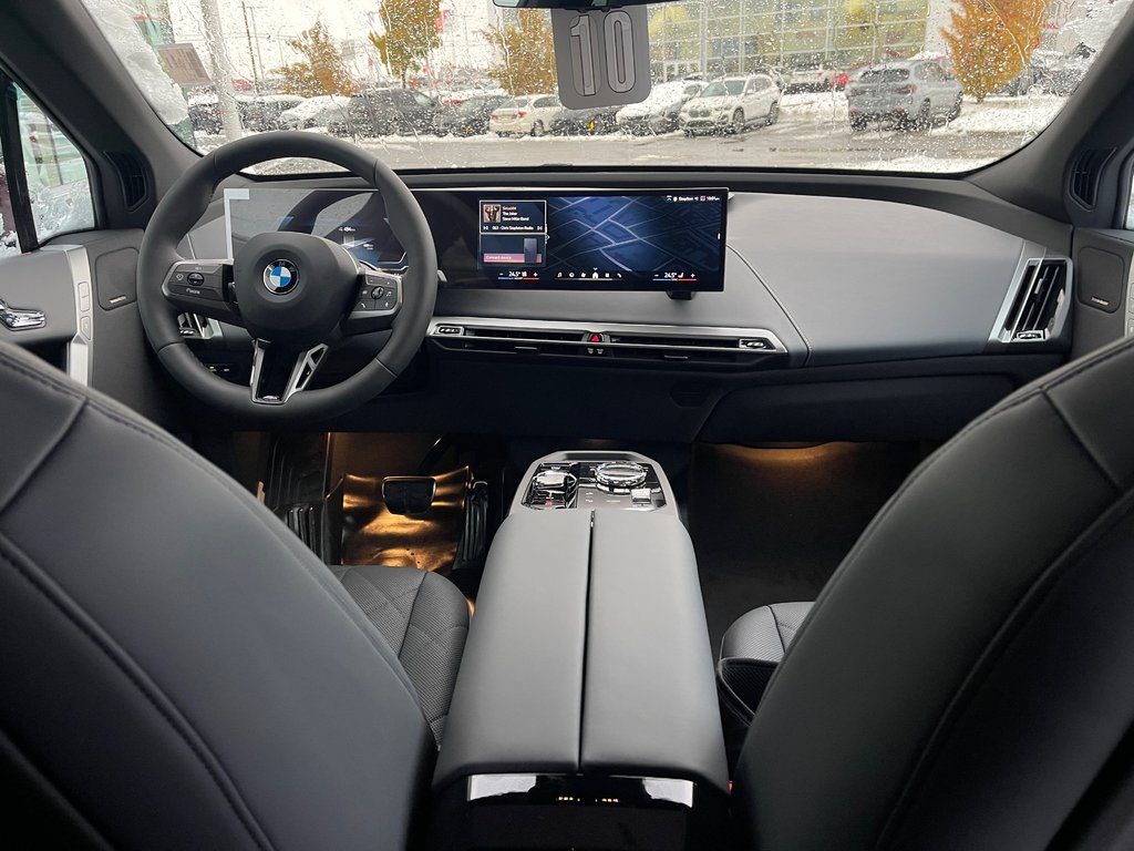 2026 BMW iX xDrive60 in Terrebonne, Quebec - 12 - w1024h768px