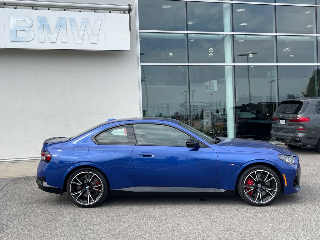 BMW M240i xDrive Coupe,  M Sport Pro Package 2024 à Terrebonne, Québec - 3 - w1024h768px