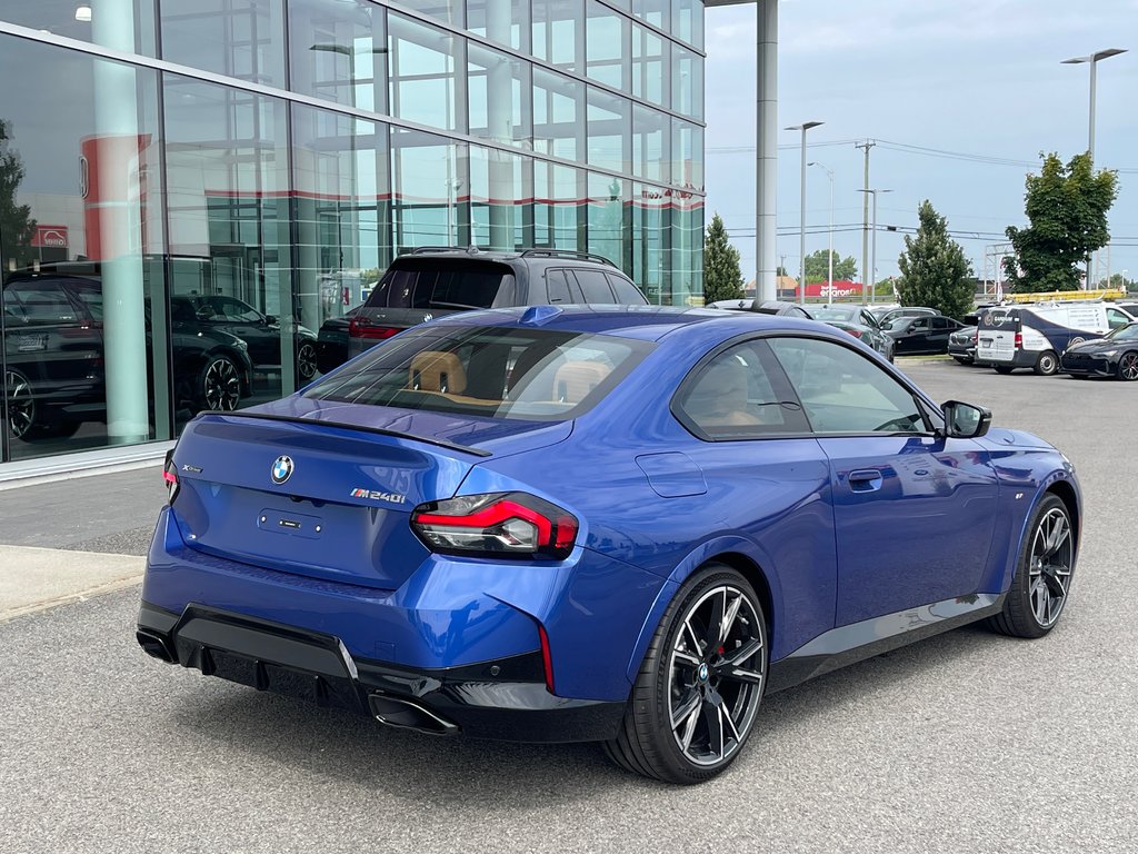 BMW M240i xDrive Coupe,  M Sport Pro Package 2024 à Terrebonne, Québec - 4 - w1024h768px