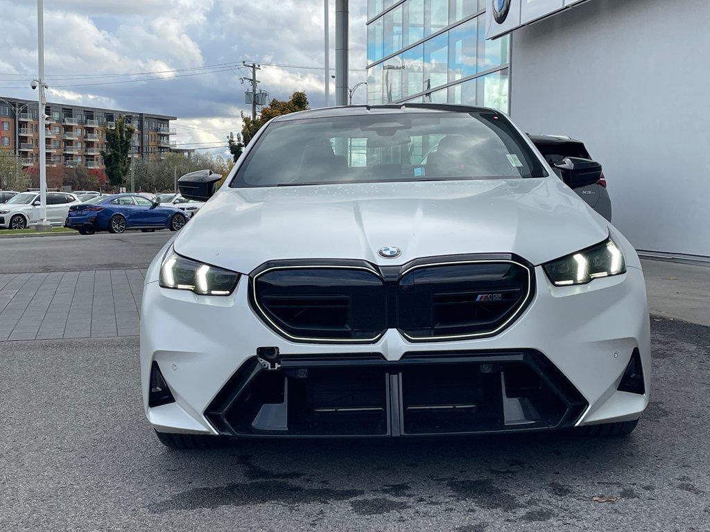 BMW M5 Sedan 2026 à Terrebonne, Québec - 2 - w1024h768px