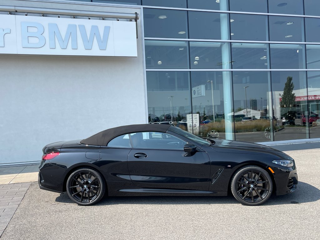 BMW M850i XDrive Cabriolet, M Performance Package 2025 à Terrebonne, Québec - 3 - w1024h768px