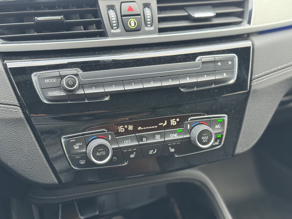 2021 BMW X1 M Package Cuir Toit Panoramique Bas Kilométrage in Terrebonne, Quebec - 11 - w1024h768px