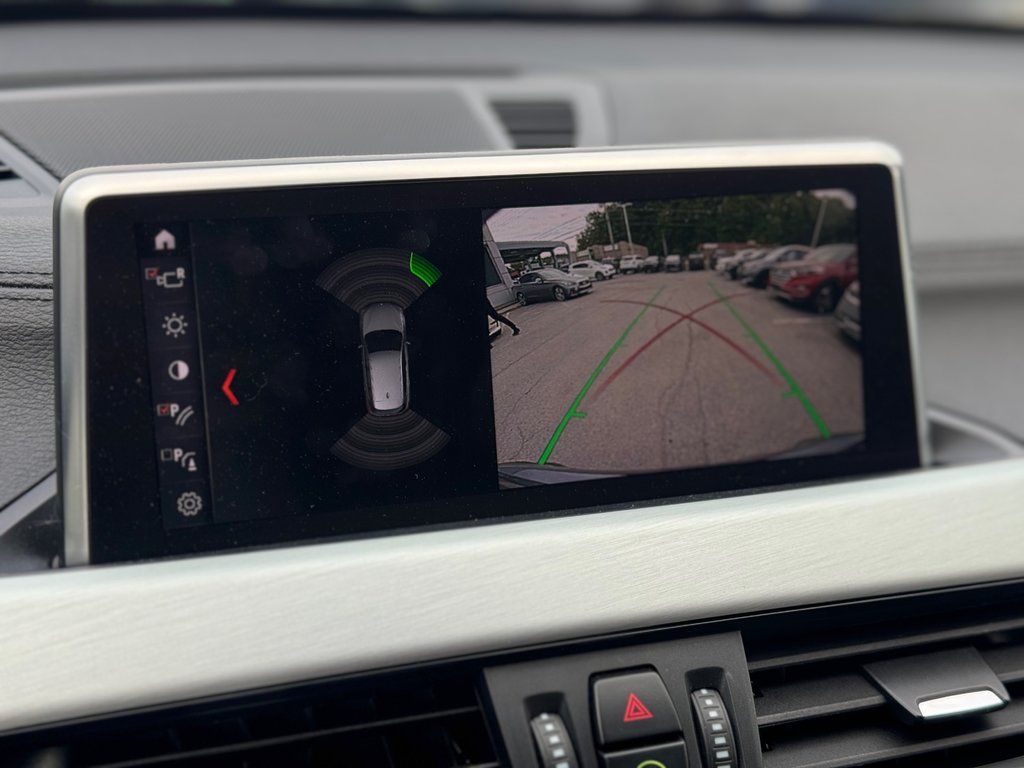 2021 BMW X1 M Package Cuir Toit Panoramique Bas Kilométrage in Terrebonne, Quebec - 13 - w1024h768px
