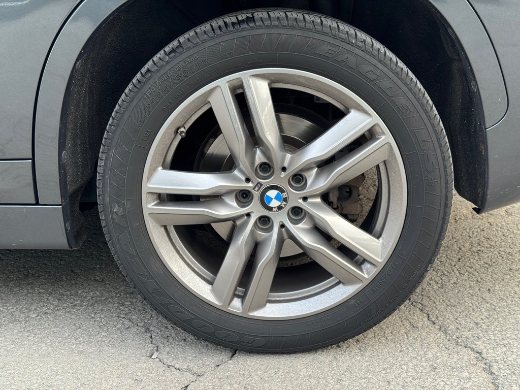 2021 BMW X1 M Package Cuir Toit Panoramique Bas Kilométrage in Terrebonne, Quebec - 18 - w1024h768px