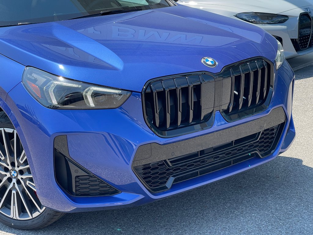 BMW X1 XDrive28i, Groupe M Sport Pro 2024 à Terrebonne, Québec - 6 - w1024h768px