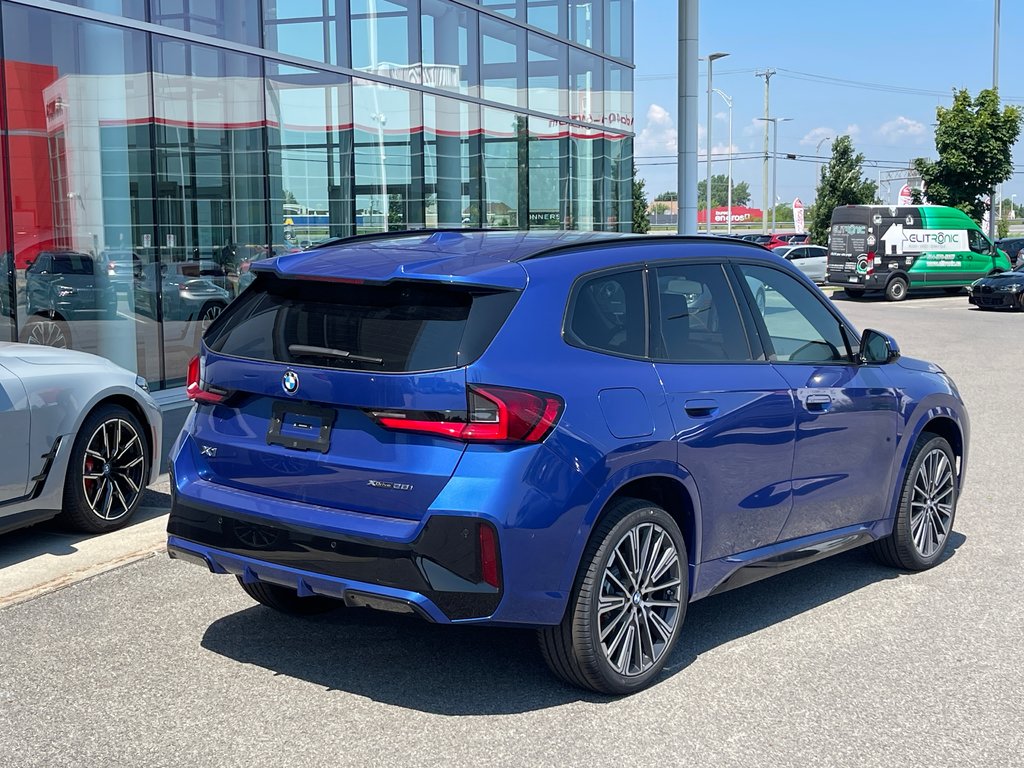 2024 BMW X1 XDrive28i, Groupe M Sport Pro in Terrebonne, Quebec - 4 - w1024h768px