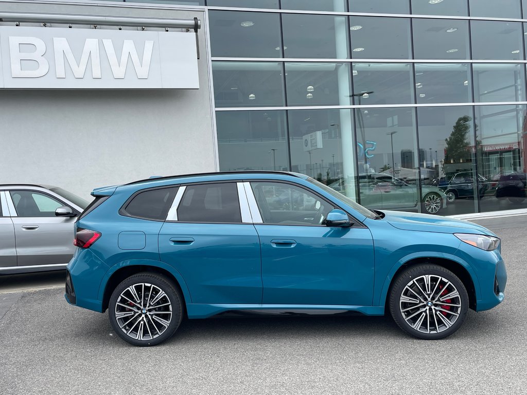 2024 BMW X1 XDrive28i, Groupe M Sport Pro in Terrebonne, Quebec - 3 - w1024h768px