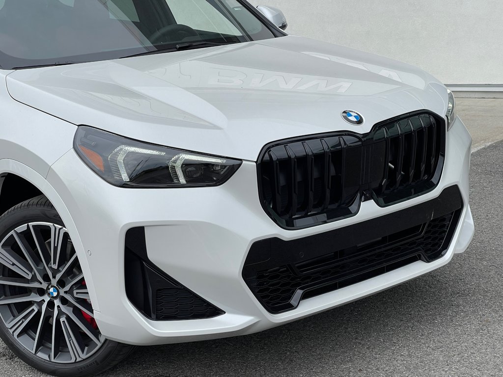 2024 BMW X1 XDrive28i,  M Sport Pro Package in Terrebonne, Quebec - 6 - w1024h768px