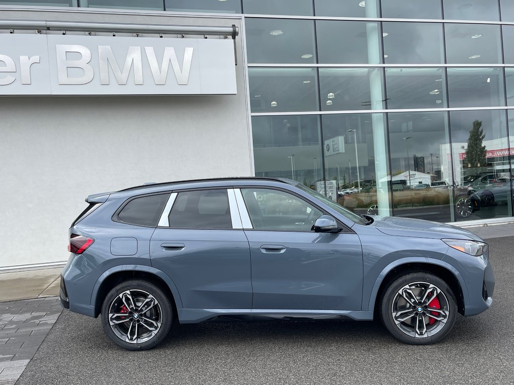 2025 BMW X1 XDrive28i in Terrebonne, Quebec - 3 - w1024h768px