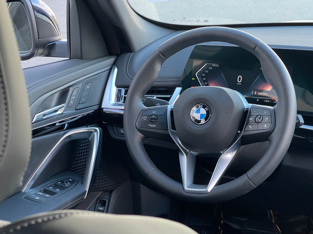 2025 BMW X1 XDrive28i in Terrebonne, Quebec - 14 - w1024h768px