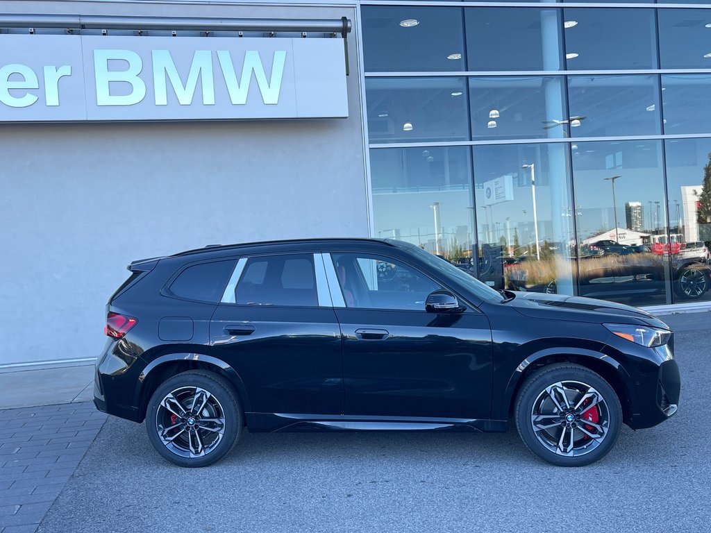 2025 BMW X1 XDrive28i in Terrebonne, Quebec - 3 - w1024h768px