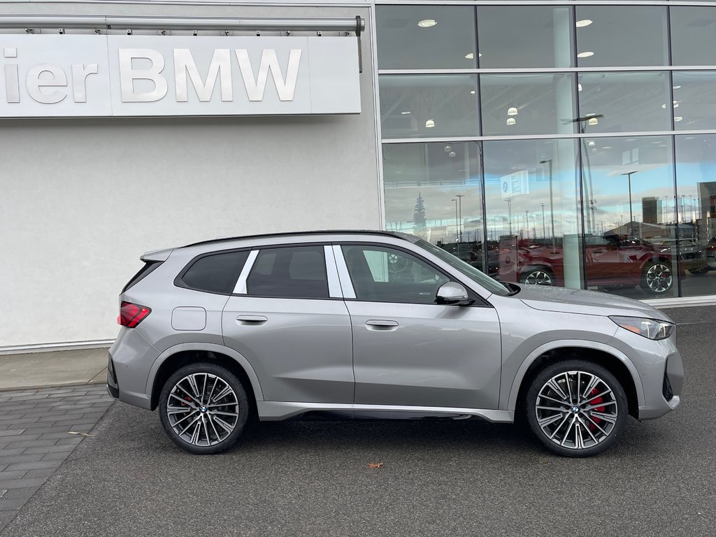 2025 BMW X1 XDrive28i in Terrebonne, Quebec - 3 - w1024h768px