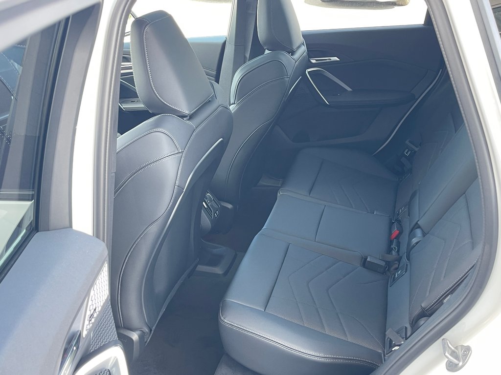 BMW X1 XDrive28i 2025 à Terrebonne, Québec - 11 - w1024h768px