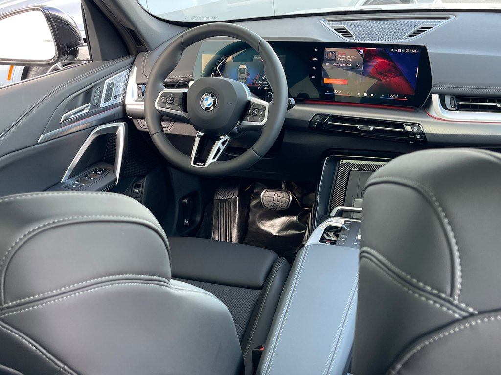 2025 BMW X1 XDrive28i in Terrebonne, Quebec - 12 - w1024h768px