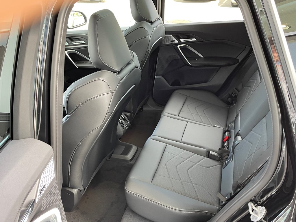 2025 BMW X1 XDrive28i in Terrebonne, Quebec - 11 - w1024h768px