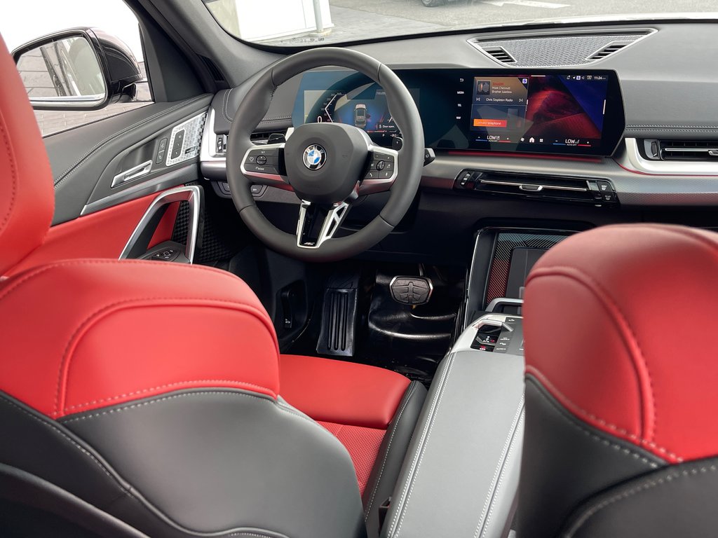 2025 BMW X1 XDrive28i in Terrebonne, Quebec - 12 - w1024h768px