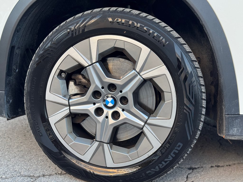BMW X1 XDrive28i Cuir AWD Caméra De Recul 2025 à Terrebonne, Québec - 27 - w1024h768px