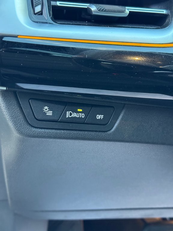 BMW X1 XDrive28i Cuir AWD Caméra De Recul 2025 à Terrebonne, Québec - 12 - w1024h768px