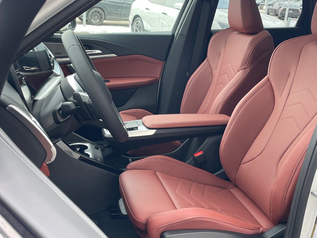 2026 BMW X1 xDrive28i M Sport Edition in Terrebonne, Quebec - 10 - w1024h768px