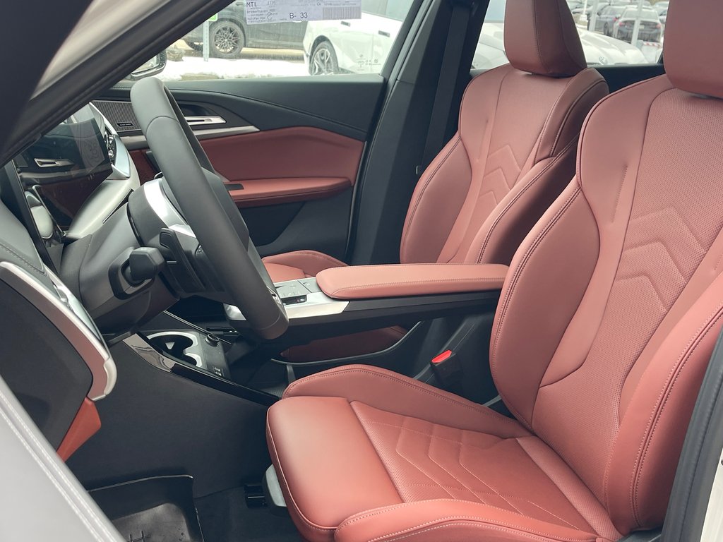 2026 BMW X1 xDrive28i M Sport Edition in Terrebonne, Quebec - 10 - w1024h768px