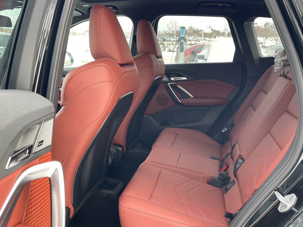 BMW X1 xDrive28i 2026 à Terrebonne, Québec - 11 - w1024h768px