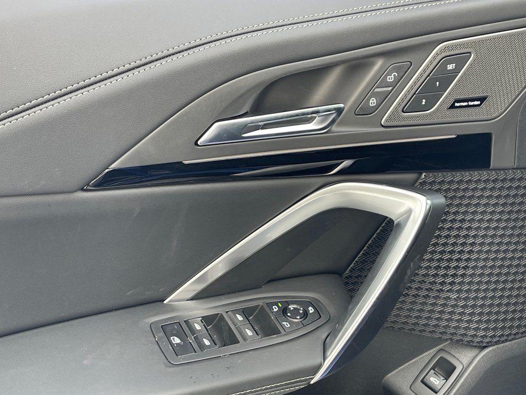 BMW X1 xDrive28i 2026 à Terrebonne, Québec - 13 - w1024h768px