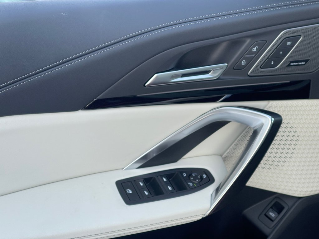 BMW X1 xDrive28i 2026 à Terrebonne, Québec - 13 - w1024h768px