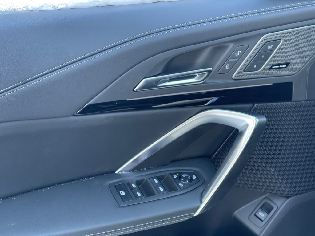 BMW X1 xDrive28i 2026 à Terrebonne, Québec - 13 - w1024h768px