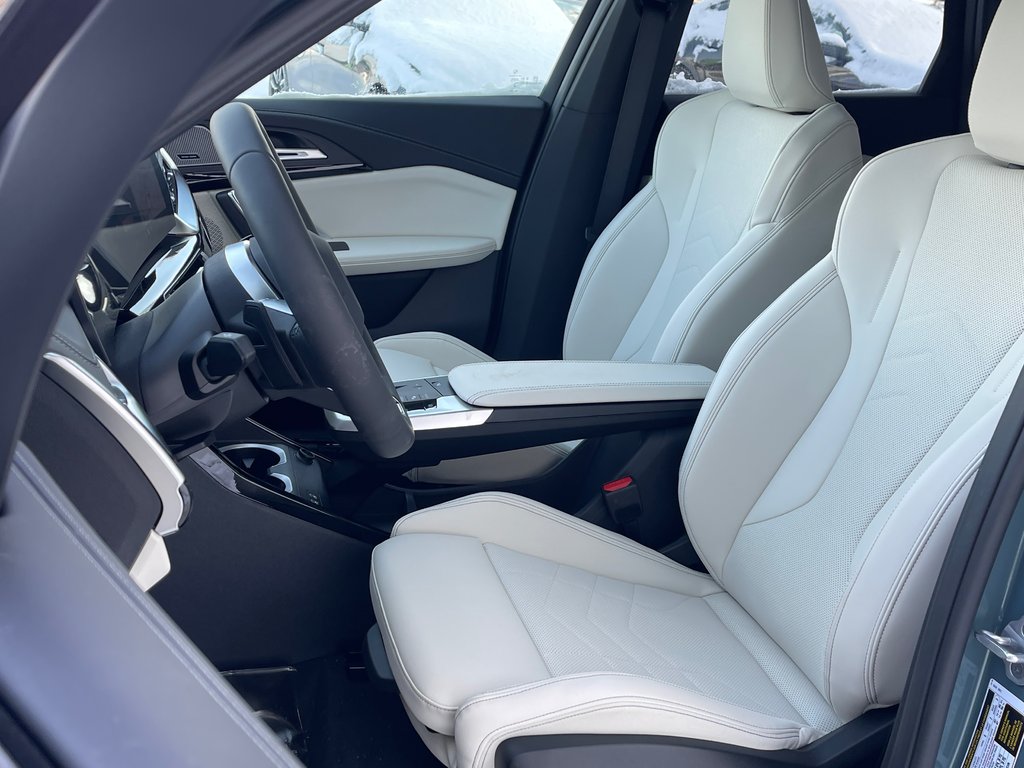 BMW X1 xDrive28i 2026 à Terrebonne, Québec - 10 - w1024h768px