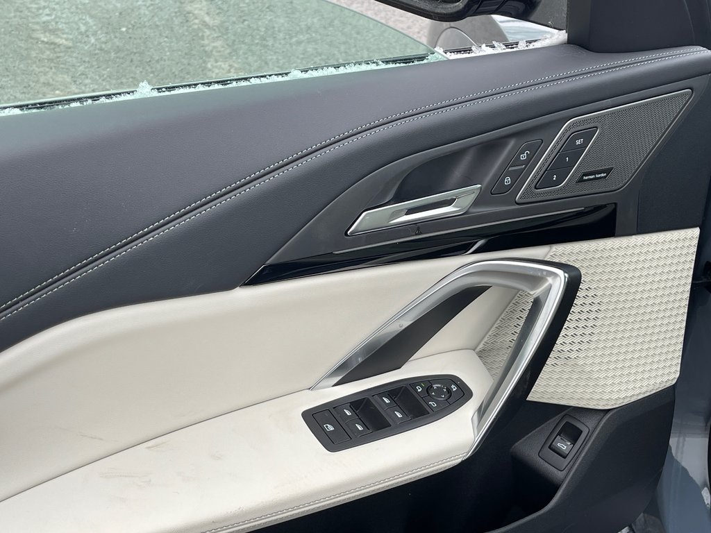 BMW X1 xDrive28i 2026 à Terrebonne, Québec - 14 - w1024h768px