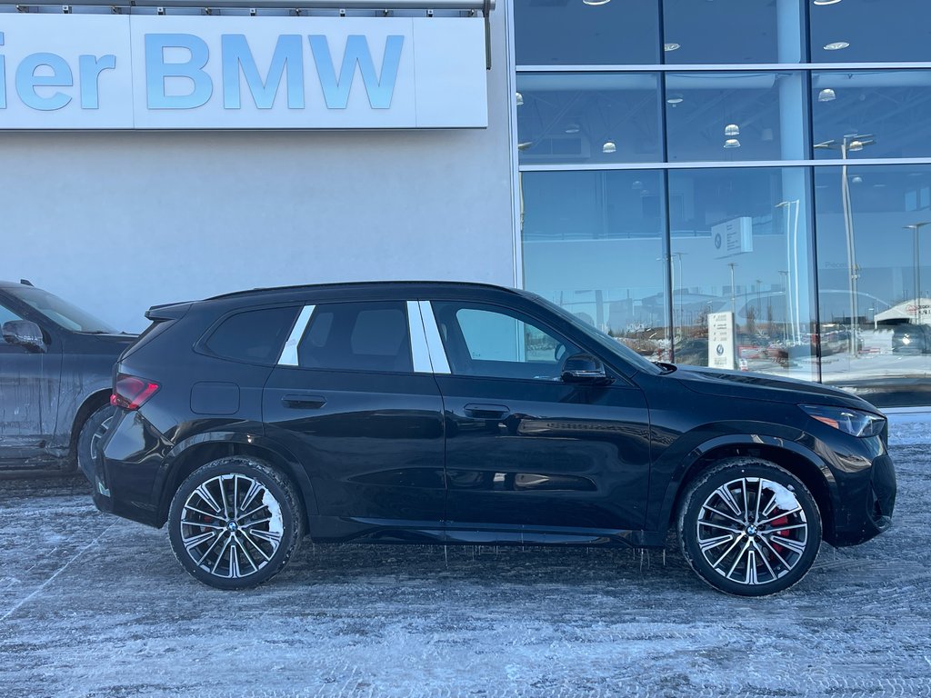 2026 BMW X1 xDrive28i in Terrebonne, Quebec - 3 - w1024h768px