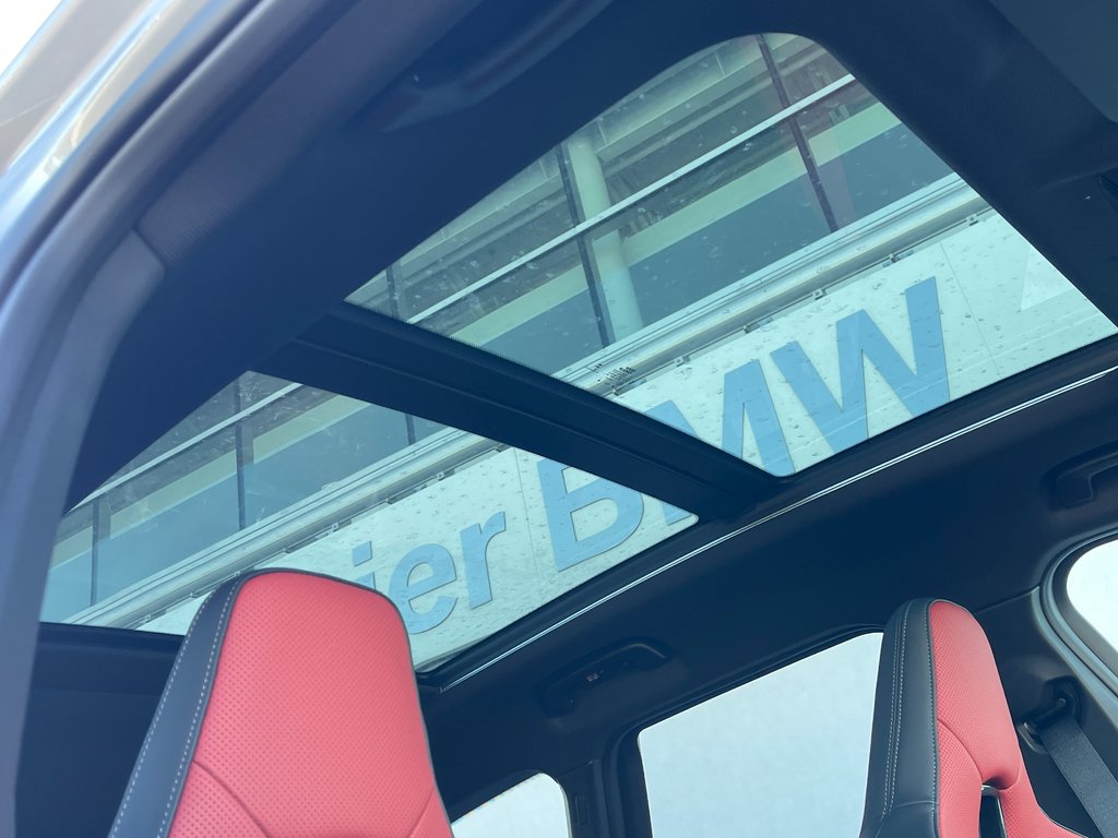 2026 BMW X1 M35i xDrive in Terrebonne, Quebec - 8 - w1024h768px