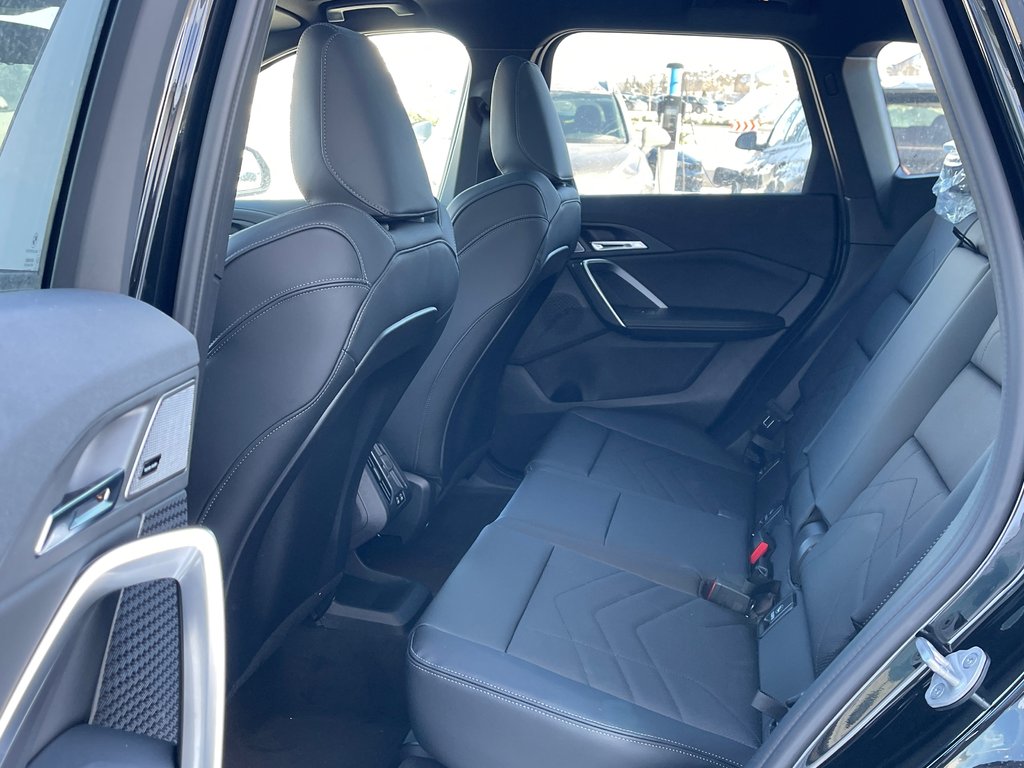 2026 BMW X1 xDrive28i M Sport Edition in Terrebonne, Quebec - 11 - w1024h768px