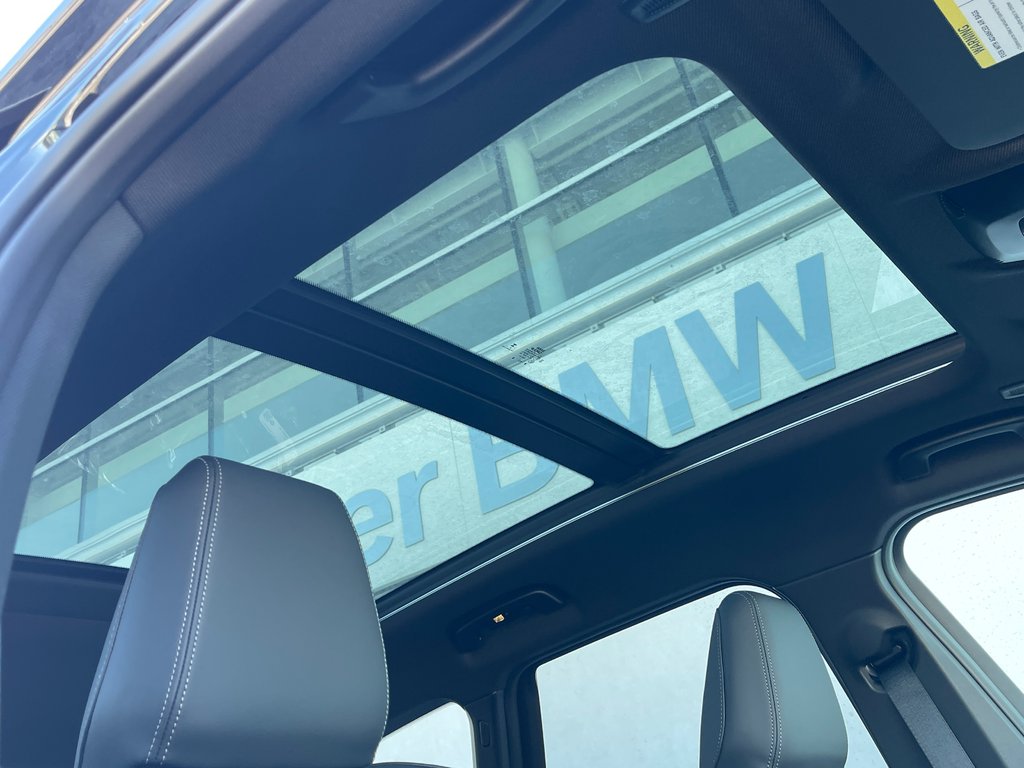 2026 BMW X1 xDrive28i M Sport Edition in Terrebonne, Quebec - 8 - w1024h768px