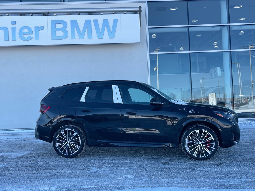 2026 BMW X1 xDrive28i in Terrebonne, Quebec - 3 - w1024h768px