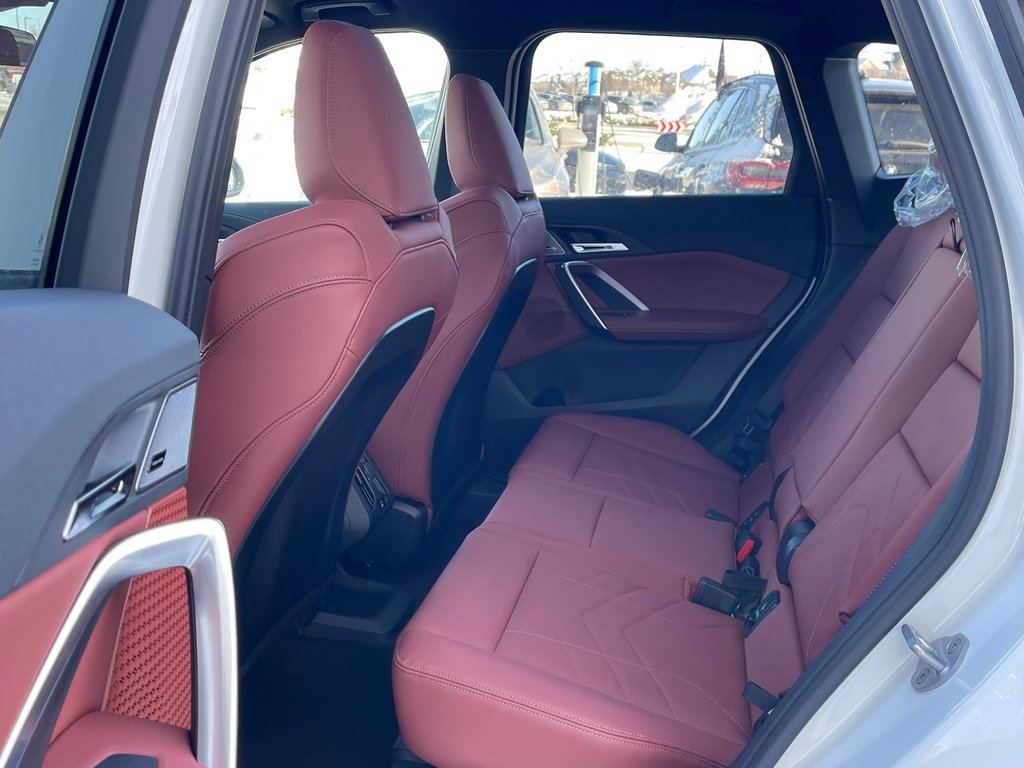 2026 BMW X1 xDrive28i in Terrebonne, Quebec - 11 - w1024h768px