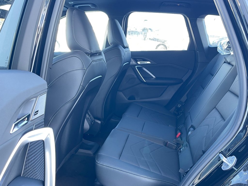 2026 BMW X1 xDrive28i in Terrebonne, Quebec - 11 - w1024h768px