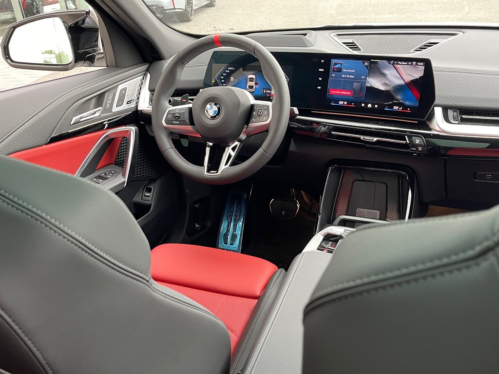 2025 BMW X2 M35i xDrive in Terrebonne, Quebec - 12 - w1024h768px