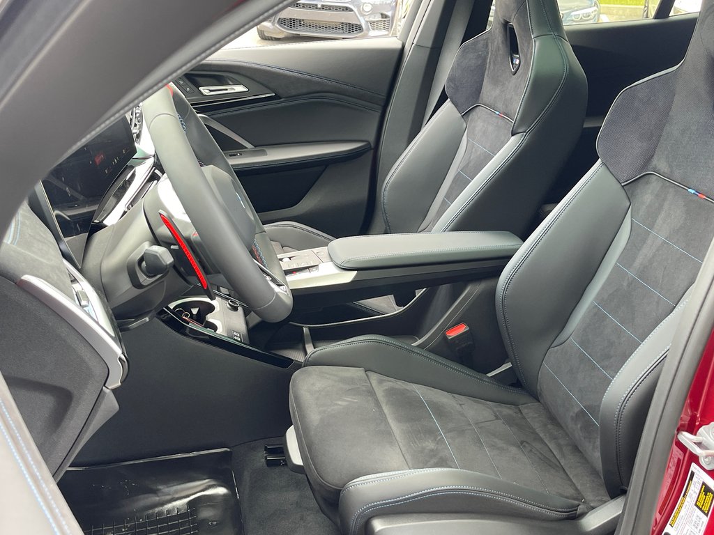 2025 BMW X2 M35i xDrive in Terrebonne, Quebec - 10 - w1024h768px