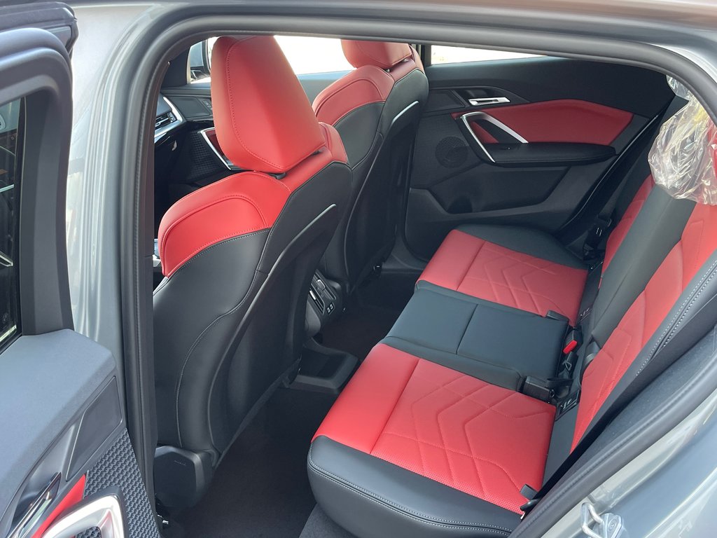 2025 BMW X2 XDrive28i in Terrebonne, Quebec - 16 - w1024h768px