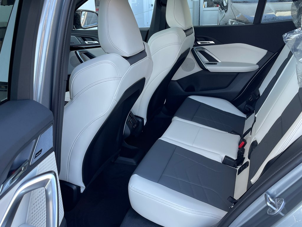 2026 BMW X2 M35i xDrive in Terrebonne, Quebec - 11 - w1024h768px