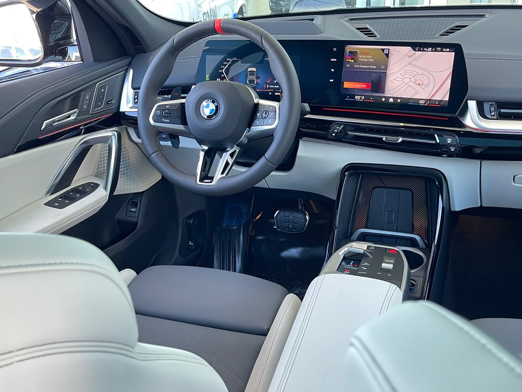 2026 BMW X2 M35i xDrive in Terrebonne, Quebec - 12 - w1024h768px