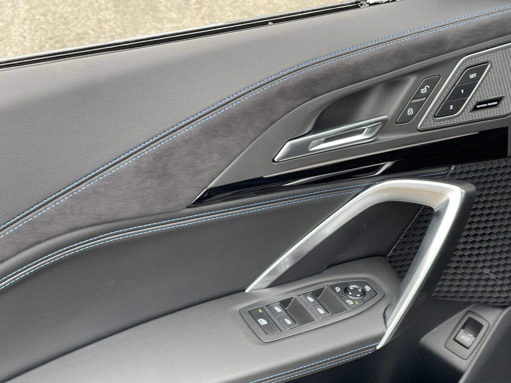 2026 BMW X2 M35i xDrive in Terrebonne, Quebec - 13 - w1024h768px