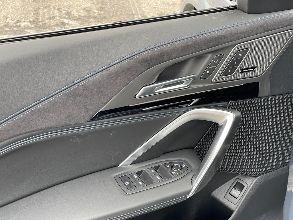 2026 BMW X2 M35i xDrive in Terrebonne, Quebec - 13 - w1024h768px