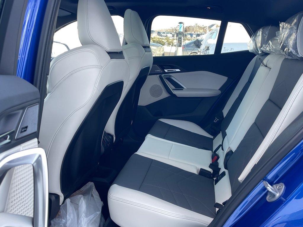 BMW X2 xDrive28i 2026 à Terrebonne, Québec - 11 - w1024h768px